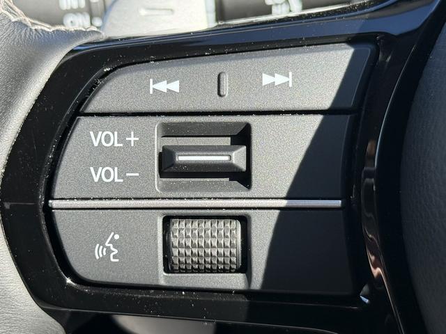 ＺＲ－Ｖ ｅ：ＨＥＶ　Ｚ　禁煙車　純正１１．４インチナビ　ＢＯＳＥサウンド　赤革シート　アラウンドビューカメラ　フルセグ　衝突権限ブレーキ　ステアリングヒーター　電動リアゲート　ビルドインＥＴＣ２．０　パワーシート　ＬＥＤ（51枚目）