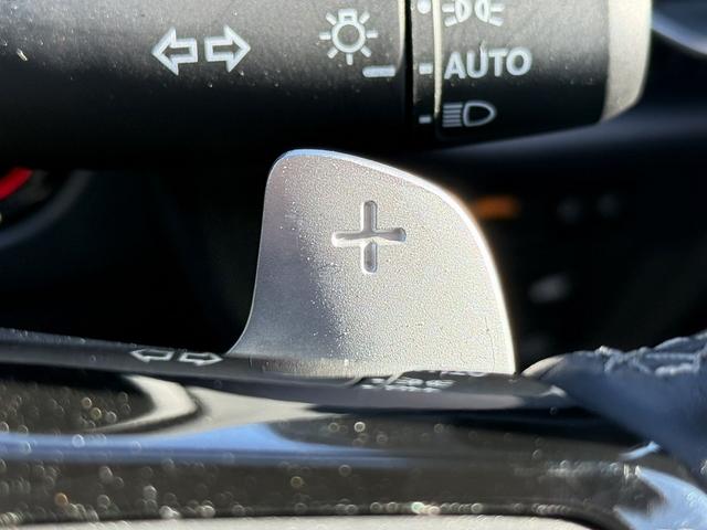 ＺＲ－Ｖ ｅ：ＨＥＶ　Ｚ　禁煙車　純正１１．４インチナビ　ＢＯＳＥサウンド　赤革シート　アラウンドビューカメラ　フルセグ　衝突権限ブレーキ　ステアリングヒーター　電動リアゲート　ビルドインＥＴＣ２．０　パワーシート　ＬＥＤ（52枚目）