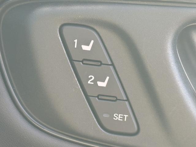 ＺＲ－Ｖ ｅ：ＨＥＶ　Ｚ　禁煙車　純正１１．４インチナビ　ＢＯＳＥサウンド　赤革シート　アラウンドビューカメラ　フルセグ　衝突権限ブレーキ　ステアリングヒーター　電動リアゲート　ビルドインＥＴＣ２．０　パワーシート　ＬＥＤ（56枚目）