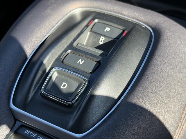 ＺＲ－Ｖ ｅ：ＨＥＶ　Ｚ　禁煙車　純正１１．４インチナビ　ＢＯＳＥサウンド　赤革シート　アラウンドビューカメラ　フルセグ　衝突権限ブレーキ　ステアリングヒーター　電動リアゲート　ビルドインＥＴＣ２．０　パワーシート　ＬＥＤ（64枚目）