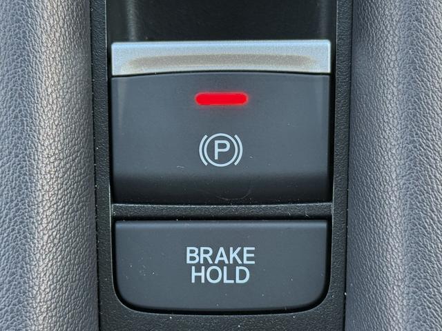 ＺＲ－Ｖ ｅ：ＨＥＶ　Ｚ　禁煙車　純正１１．４インチナビ　ＢＯＳＥサウンド　赤革シート　アラウンドビューカメラ　フルセグ　衝突権限ブレーキ　ステアリングヒーター　電動リアゲート　ビルドインＥＴＣ２．０　パワーシート　ＬＥＤ（66枚目）