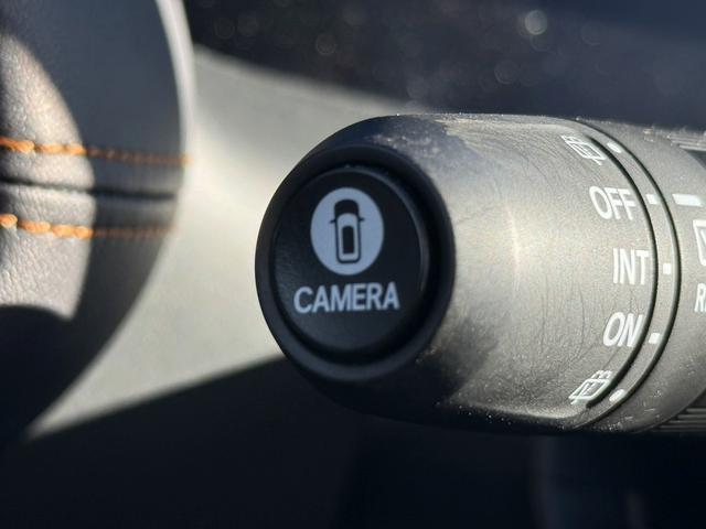 ＺＲ－Ｖ ｅ：ＨＥＶ　Ｚ　禁煙車　純正１１．４インチナビ　ＢＯＳＥサウンド　赤革シート　アラウンドビューカメラ　フルセグ　衝突権限ブレーキ　ステアリングヒーター　電動リアゲート　ビルドインＥＴＣ２．０　パワーシート　ＬＥＤ（68枚目）