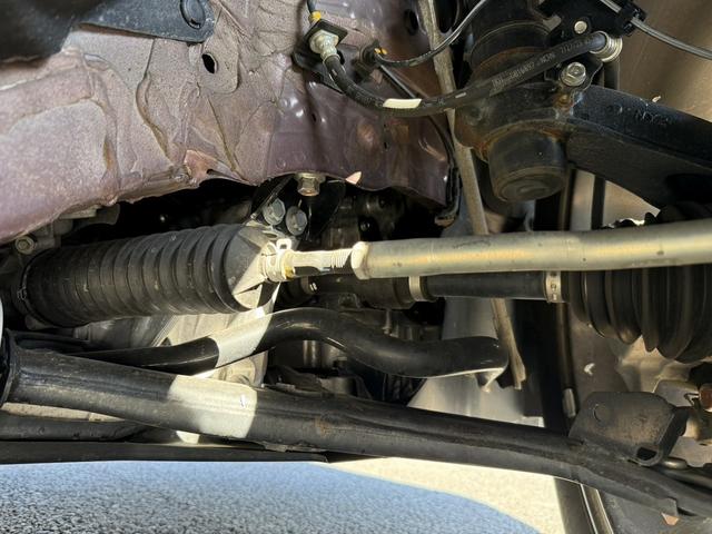 ＺＲ－Ｖ ｅ：ＨＥＶ　Ｚ　禁煙車　純正１１．４インチナビ　ＢＯＳＥサウンド　赤革シート　アラウンドビューカメラ　フルセグ　衝突権限ブレーキ　ステアリングヒーター　電動リアゲート　ビルドインＥＴＣ２．０　パワーシート　ＬＥＤ（74枚目）