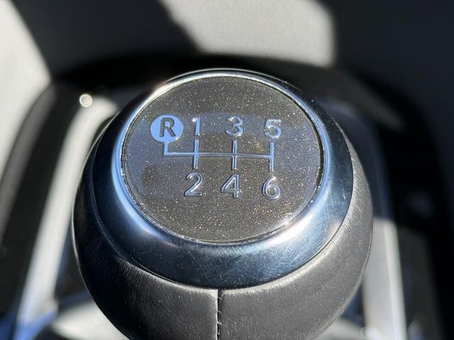 カローラスポーツ G R3登録 禁煙車 1オーナー 6MT 純正9型ディスプレイオーディオ フルセグ バックカメラ ハーフレザー 衝突軽減ブレーキ アダプティブクルーズコントロール レーンキープ ビルドインETC2.0(3枚目)