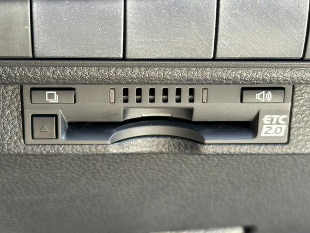 カローラスポーツ G R3登録 禁煙車 1オーナー 6MT 純正9型ディスプレイオーディオ フルセグ バックカメラ ハーフレザー 衝突軽減ブレーキ アダプティブクルーズコントロール レーンキープ ビルドインETC2.0(7枚目)