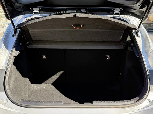 カローラスポーツ G R3登録 禁煙車 1オーナー 6MT 純正9型ディスプレイオーディオ フルセグ バックカメラ ハーフレザー 衝突軽減ブレーキ アダプティブクルーズコントロール レーンキープ ビルドインETC2.0(18枚目)