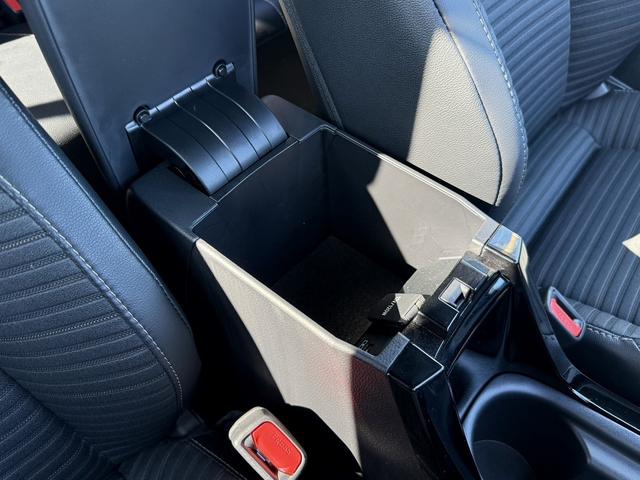 カローラスポーツ G R3登録 禁煙車 1オーナー 6MT 純正9型ディスプレイオーディオ フルセグ バックカメラ ハーフレザー 衝突軽減ブレーキ アダプティブクルーズコントロール レーンキープ ビルドインETC2.0(63枚目)