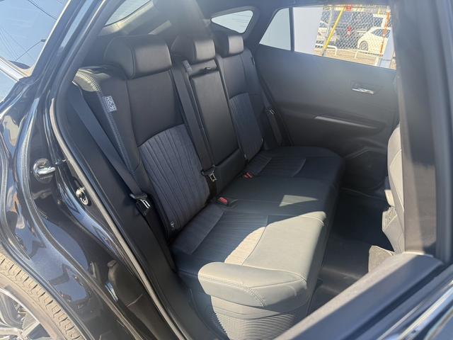 ハリアーハイブリッド Ｇ　禁煙車　モデリスタフルエアロ　純正８インチナビ　バックカメラ　ブラインドスポットモニター　衝突軽減ブレーキ　運転支援システム　電動リアゲート　パワーシート　ハーフレザー　ビルドインＥＴＣ　ＬＥＤ（16枚目）