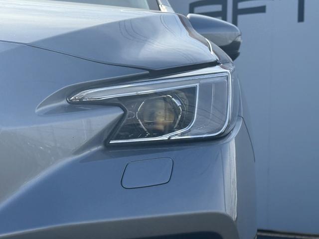 レヴォーグ ＳＴＩスポーツ　ＥＸ　禁煙車　純正１１．６インチナビ　黒革シート　フルセグ　フロント・サイド・バックカメラ　衝突軽減ブレーキ　アダプティブクルーズコントロール　電動Ｒゲート　シートヒーター　パワーシート　Ｂｌｕｅｔｏｏｔｈ（12枚目）