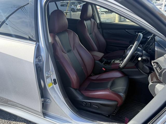 レヴォーグ ＳＴＩスポーツ　ＥＸ　禁煙車　純正１１．６インチナビ　黒革シート　フルセグ　フロント・サイド・バックカメラ　衝突軽減ブレーキ　アダプティブクルーズコントロール　電動Ｒゲート　シートヒーター　パワーシート　Ｂｌｕｅｔｏｏｔｈ（15枚目）