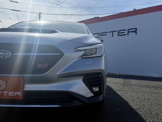 レヴォーグ ＳＴＩスポーツ　ＥＸ　禁煙車　純正１１．６インチナビ　黒革シート　フルセグ　フロント・サイド・バックカメラ　衝突軽減ブレーキ　アダプティブクルーズコントロール　電動Ｒゲート　シートヒーター　パワーシート　Ｂｌｕｅｔｏｏｔｈ（25枚目）