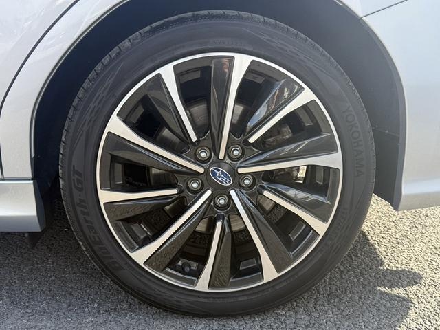 レヴォーグ ＳＴＩスポーツ　ＥＸ　禁煙車　純正１１．６インチナビ　黒革シート　フルセグ　フロント・サイド・バックカメラ　衝突軽減ブレーキ　アダプティブクルーズコントロール　電動Ｒゲート　シートヒーター　パワーシート　Ｂｌｕｅｔｏｏｔｈ（30枚目）