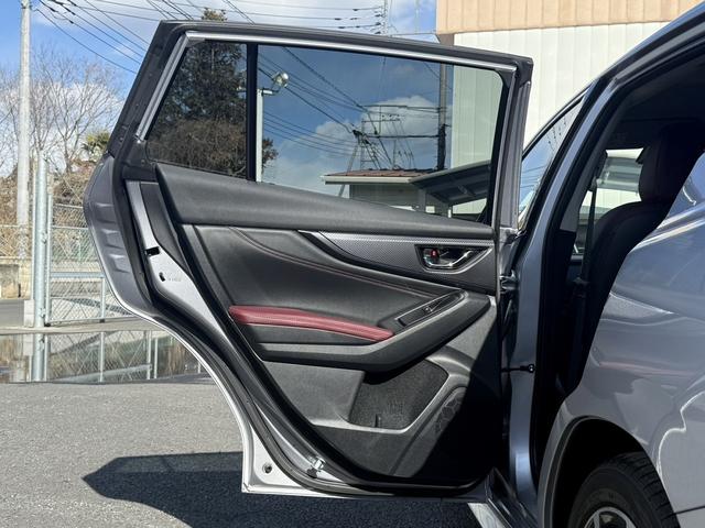 レヴォーグ ＳＴＩスポーツ　ＥＸ　禁煙車　純正１１．６インチナビ　黒革シート　フルセグ　フロント・サイド・バックカメラ　衝突軽減ブレーキ　アダプティブクルーズコントロール　電動Ｒゲート　シートヒーター　パワーシート　Ｂｌｕｅｔｏｏｔｈ（41枚目）