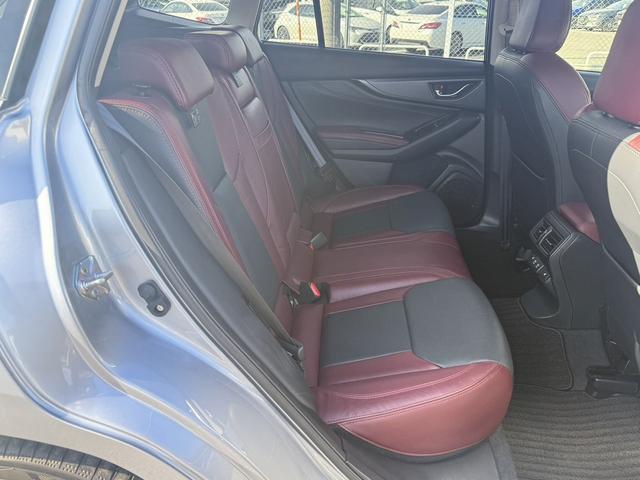 レヴォーグ ＳＴＩスポーツ　ＥＸ　禁煙車　純正１１．６インチナビ　黒革シート　フルセグ　フロント・サイド・バックカメラ　衝突軽減ブレーキ　アダプティブクルーズコントロール　電動Ｒゲート　シートヒーター　パワーシート　Ｂｌｕｅｔｏｏｔｈ（44枚目）