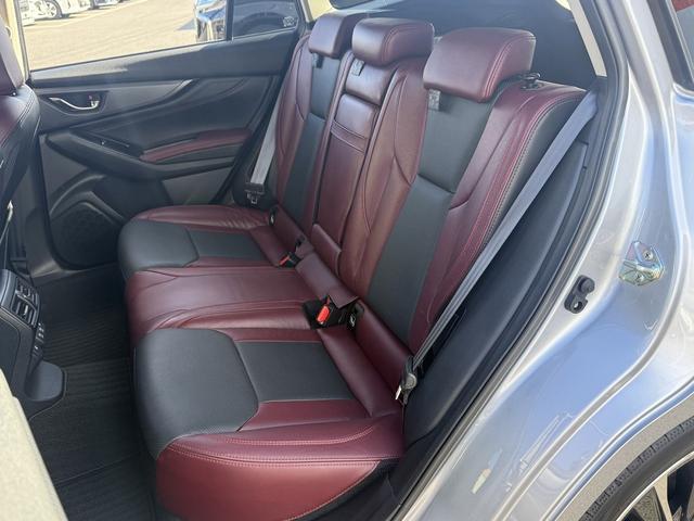 レヴォーグ ＳＴＩスポーツ　ＥＸ　禁煙車　純正１１．６インチナビ　黒革シート　フルセグ　フロント・サイド・バックカメラ　衝突軽減ブレーキ　アダプティブクルーズコントロール　電動Ｒゲート　シートヒーター　パワーシート　Ｂｌｕｅｔｏｏｔｈ（46枚目）