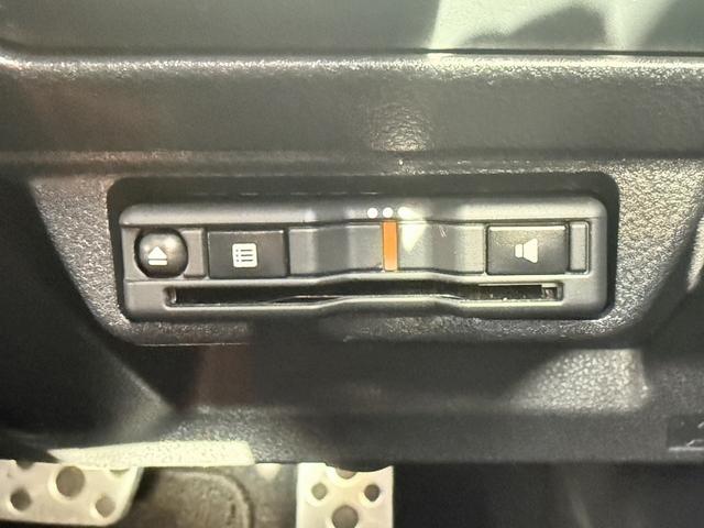 レヴォーグ ＳＴＩスポーツ　ＥＸ　禁煙車　純正１１．６インチナビ　黒革シート　フルセグ　フロント・サイド・バックカメラ　衝突軽減ブレーキ　アダプティブクルーズコントロール　電動Ｒゲート　シートヒーター　パワーシート　Ｂｌｕｅｔｏｏｔｈ（56枚目）