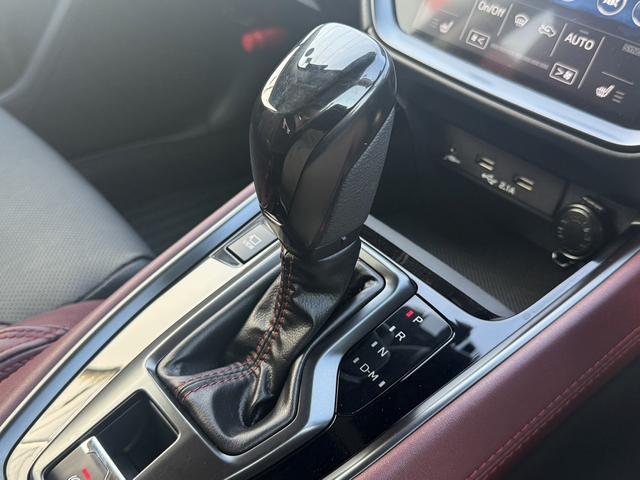 レヴォーグ ＳＴＩスポーツ　ＥＸ　禁煙車　純正１１．６インチナビ　黒革シート　フルセグ　フロント・サイド・バックカメラ　衝突軽減ブレーキ　アダプティブクルーズコントロール　電動Ｒゲート　シートヒーター　パワーシート　Ｂｌｕｅｔｏｏｔｈ（60枚目）