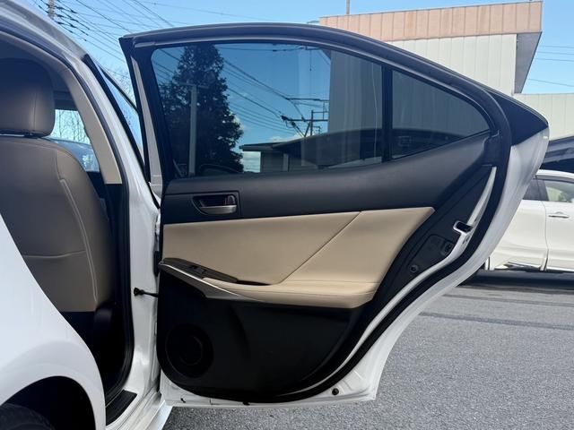 ���Ǝҗl�ւ̔̔��͂��f�肳���Ă��������܂��B�@�Ԍ������ԗ��̏ꍇ�́A�Ԍ����擾�������x�������z�ŕ\�����Ă���܂��B