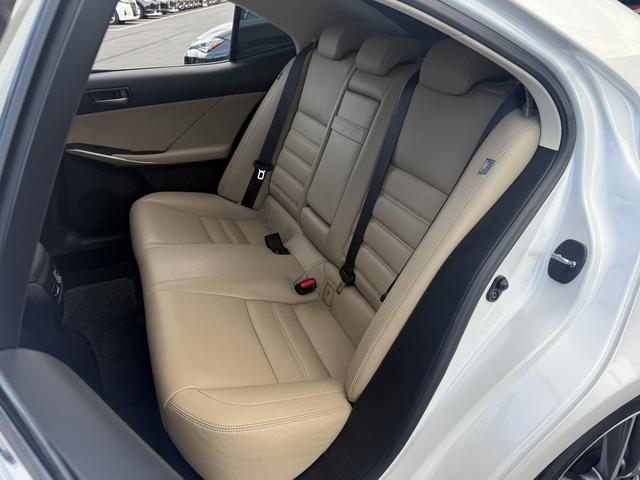 ���Ǝҗl�ւ̔̔��͂��f�肳���Ă��������܂��B�@�Ԍ������ԗ��̏ꍇ�́A�Ԍ����擾�������x�������z�ŕ\�����Ă���܂��B