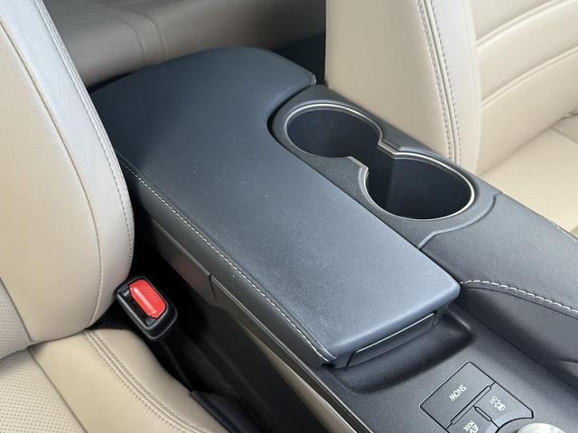 ���Ǝҗl�ւ̔̔��͂��f�肳���Ă��������܂��B�@�Ԍ������ԗ��̏ꍇ�́A�Ԍ����擾�������x�������z�ŕ\�����Ă���܂��B