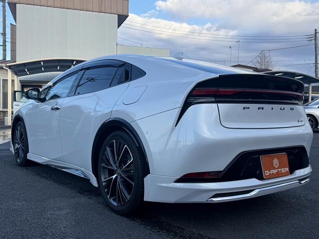プリウス Ｚ　禁煙車　ワンオーナー　モデリスタエアロ　純正１２．３インチディスプレイ　ベンチレーション付メモリーパワーシート　パワーテールゲート　衝突軽減ブレーキ　自動駐車システム　運転支援システム　ＥＴＣ２．０（13枚目）