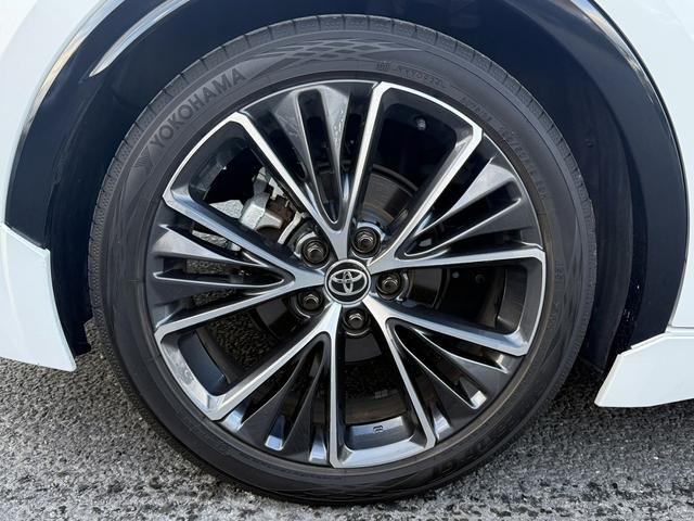 プリウス Ｚ　禁煙車　ワンオーナー　モデリスタエアロ　純正１２．３インチディスプレイ　ベンチレーション付メモリーパワーシート　パワーテールゲート　衝突軽減ブレーキ　自動駐車システム　運転支援システム　ＥＴＣ２．０（23枚目）