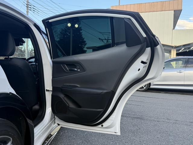 プリウス Ｚ　禁煙車　ワンオーナー　モデリスタエアロ　純正１２．３インチディスプレイ　ベンチレーション付メモリーパワーシート　パワーテールゲート　衝突軽減ブレーキ　自動駐車システム　運転支援システム　ＥＴＣ２．０（32枚目）