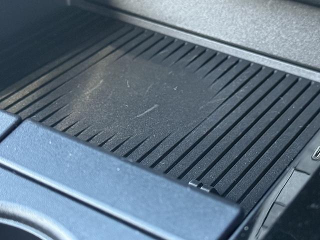 プリウス Ｚ　禁煙車　ワンオーナー　モデリスタエアロ　純正１２．３インチディスプレイ　ベンチレーション付メモリーパワーシート　パワーテールゲート　衝突軽減ブレーキ　自動駐車システム　運転支援システム　ＥＴＣ２．０（64枚目）