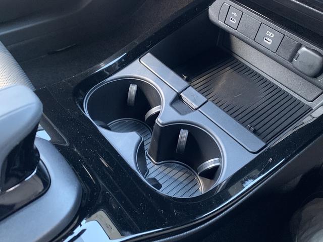 プリウス Ｚ　禁煙車　ワンオーナー　モデリスタエアロ　純正１２．３インチディスプレイ　ベンチレーション付メモリーパワーシート　パワーテールゲート　衝突軽減ブレーキ　自動駐車システム　運転支援システム　ＥＴＣ２．０（65枚目）