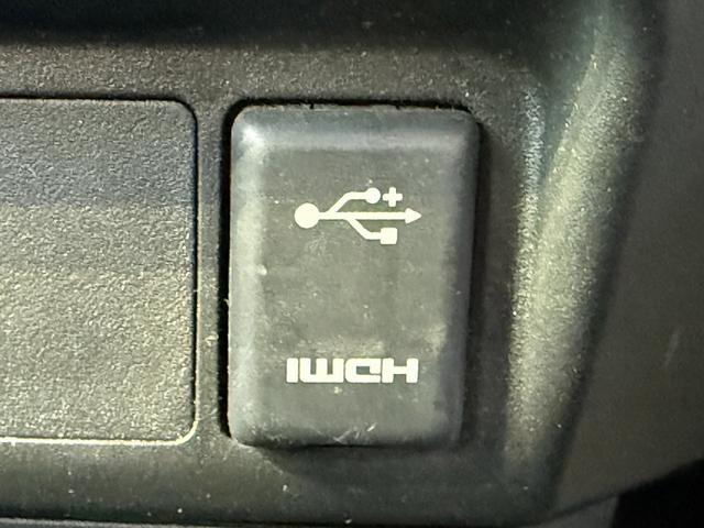 ルーミー カスタムＧ　禁煙車　純正９インチディスプレイ　アラウンドビューモニター　フルセグ　両側電動スライドドア　衝突軽減ブレーキ　ＥＴＣ　アイドリングストップ　クリアランスソナー　純正１４インチアルミホイール　ＬＥＤ（64枚目）