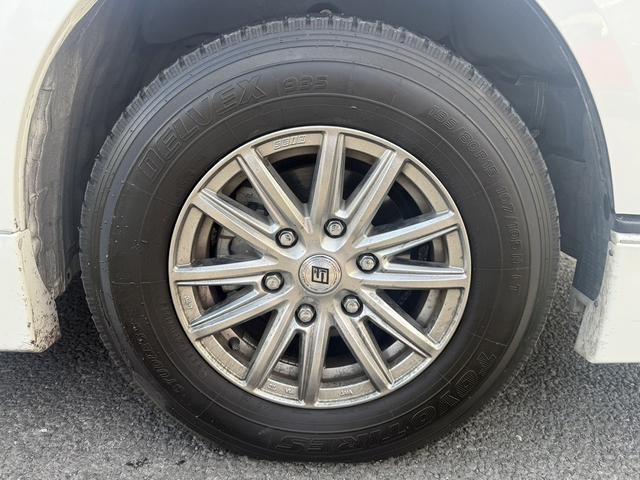 ハイエースバン 　スーパーＧＬ　禁煙車　ワンオーナー　モデリスタエアロ　純正ナビ　３６０度カメラ　コーナーセンサー　衝突軽減ブレーキ　運転支援システム　ビルトインＥＴＣ　オートエアコン　スマートキーエントリー（22枚目）