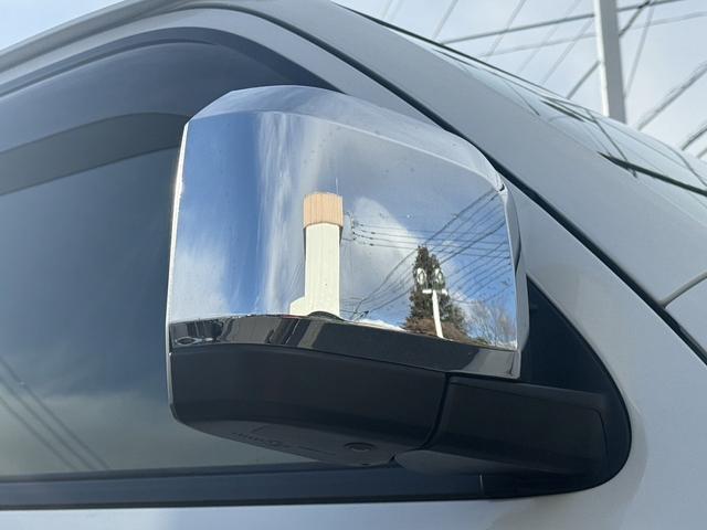 ハイエースバン 　スーパーＧＬ　禁煙車　ワンオーナー　モデリスタエアロ　純正ナビ　３６０度カメラ　コーナーセンサー　衝突軽減ブレーキ　運転支援システム　ビルトインＥＴＣ　オートエアコン　スマートキーエントリー（27枚目）