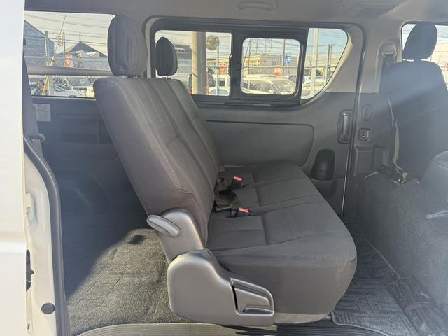 ハイエースバン 　スーパーＧＬ　禁煙車　ワンオーナー　モデリスタエアロ　純正ナビ　３６０度カメラ　コーナーセンサー　衝突軽減ブレーキ　運転支援システム　ビルトインＥＴＣ　オートエアコン　スマートキーエントリー（43枚目）
