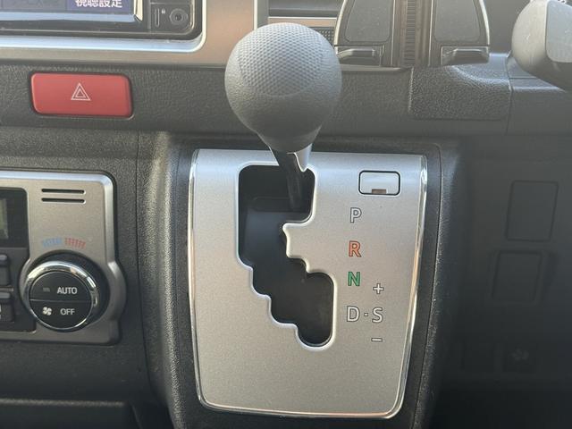 ハイエースバン 　スーパーＧＬ　禁煙車　ワンオーナー　モデリスタエアロ　純正ナビ　３６０度カメラ　コーナーセンサー　衝突軽減ブレーキ　運転支援システム　ビルトインＥＴＣ　オートエアコン　スマートキーエントリー（61枚目）