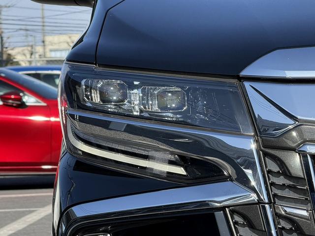 アルファード ２．５Ｓ　禁煙車　モデリスタフルエアロ　純正１０インチナビ　１２インチフリップダウンモニター　フルセグ　バックカメラ　両側電動スライドドア　アダクティブクルーズコントロール　衝突軽減ブレーキ　レーンキープ（12枚目）