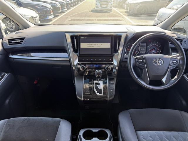 アルファード ２．５Ｓ　禁煙車　モデリスタフルエアロ　純正１０インチナビ　１２インチフリップダウンモニター　フルセグ　バックカメラ　両側電動スライドドア　アダクティブクルーズコントロール　衝突軽減ブレーキ　レーンキープ（18枚目）