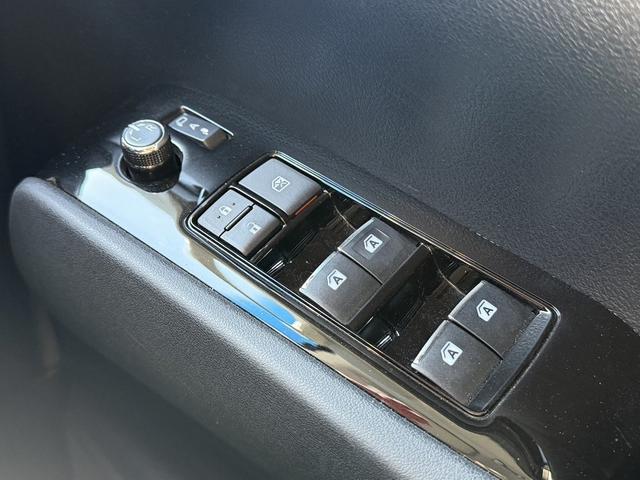 アルファード ２．５Ｓ　禁煙車　モデリスタフルエアロ　純正１０インチナビ　１２インチフリップダウンモニター　フルセグ　バックカメラ　両側電動スライドドア　アダクティブクルーズコントロール　衝突軽減ブレーキ　レーンキープ（54枚目）