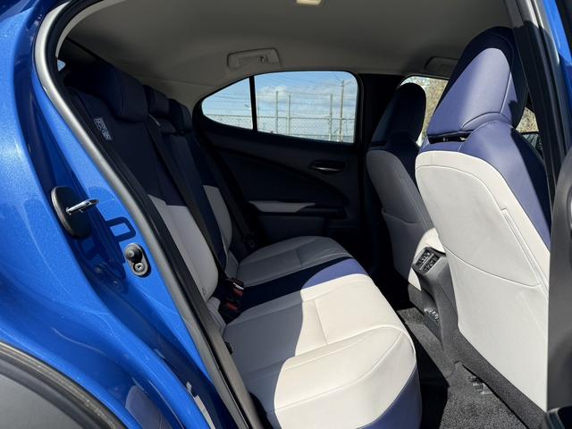 ���Ǝҗl�ւ̔̔��͂��f�肳���Ă��������܂��B�@�Ԍ������ԗ��̏ꍇ�́A�Ԍ����擾�������x�������z�ŕ\�����Ă���܂��B