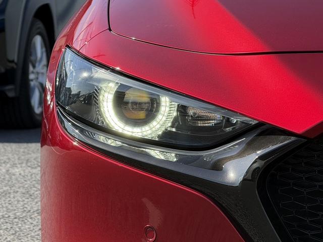 ＭＡＺＤＡ３ファストバック ２０Ｓプロアクティブ　ツーリングセレクション　禁煙車　６ＭＴ　純正８インチナビ　フルセグ　３６０度カメラ　衝突軽減ブレーキ　運転支援システム　メモリー＆ヒーター付きパワーシート　ステアリングヒーター　ブラインドスポットモニター　ホールドブレーキ（12枚目）