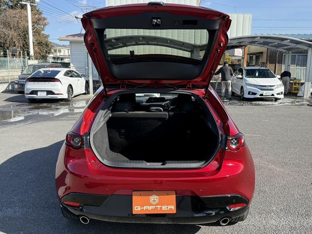 ＭＡＺＤＡ３ファストバック ２０Ｓプロアクティブ　ツーリングセレクション　禁煙車　６ＭＴ　純正８インチナビ　フルセグ　３６０度カメラ　衝突軽減ブレーキ　運転支援システム　メモリー＆ヒーター付きパワーシート　ステアリングヒーター　ブラインドスポットモニター　ホールドブレーキ（36枚目）