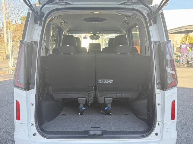 セレナ ＸＶ　禁煙車　プロパイロット　両側電動スライドドア　ナビ　バックカメラ　衝突軽減ブレーキ　運転支援システム　ブラインドスポットモニター　レーンキープ　ＥＴＣ　Ｂｌｕｅｔｏｏｔｈ接続　ＬＥＤヘッドライト（18枚目）