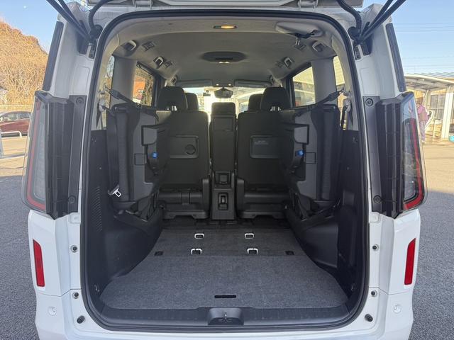 セレナ ＸＶ　禁煙車　プロパイロット　両側電動スライドドア　ナビ　バックカメラ　衝突軽減ブレーキ　運転支援システム　ブラインドスポットモニター　レーンキープ　ＥＴＣ　Ｂｌｕｅｔｏｏｔｈ接続　ＬＥＤヘッドライト（40枚目）