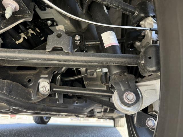 ロードスター Ｓ　禁煙車　ワンオーナー　６速ＭＴ　ブラインドスポットモニター　コーナーセンサー　衝突軽減ブレーキ　車線逸脱警報システム　ＥＴＣ　純正オーディオ　レーンキープ　純正１６インチアルミホイール　スマートキー（68枚目）