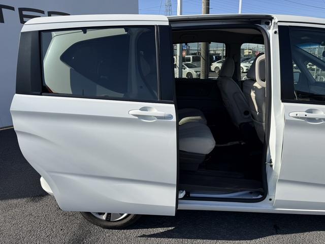 フリードハイブリッド ハイブリッド・Gホンダセンシング 禁煙車 ワンオーナー 純正ナビ フルセグ バックカメラ 衝突軽減ブレーキ 両側電動スライドドア 運転支援システム アダプティブクルーズコントロール レーンキープ ビルドインETC Bluetooth(40枚目)