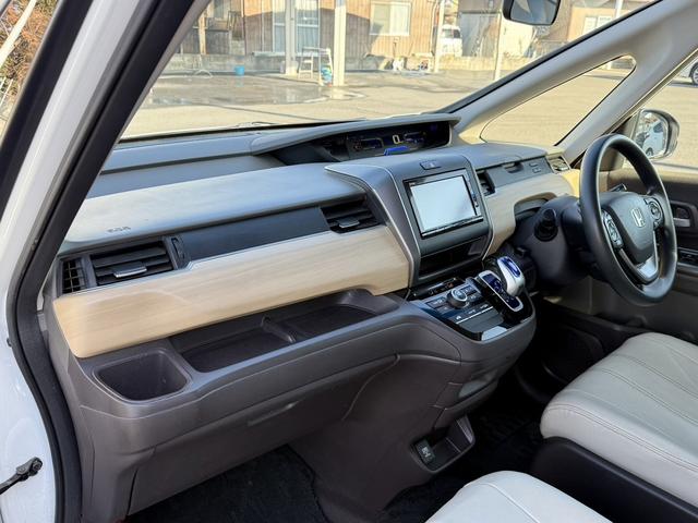 フリードハイブリッド ハイブリッド・Gホンダセンシング 禁煙車 ワンオーナー 純正ナビ フルセグ バックカメラ 衝突軽減ブレーキ 両側電動スライドドア 運転支援システム アダプティブクルーズコントロール レーンキープ ビルドインETC Bluetooth(48枚目)