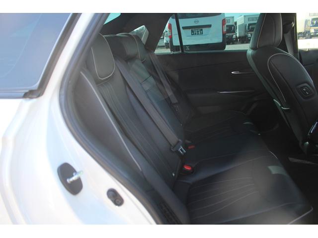 クラウンハイブリッド ＲＳアドバンス　禁煙車　サンルーフ　純正８型ナビ　フルセグＴＶ　黒革シート　シートヒーター　全周囲カメラ　レーダークルーズコントロール　ブラインドスポットモニター　ＥＴＣ２．０　ベンチレーション　クリアランスソナー（39枚目）