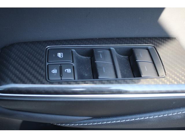 クラウンハイブリッド ＲＳアドバンス　禁煙車　サンルーフ　純正８型ナビ　フルセグＴＶ　黒革シート　シートヒーター　全周囲カメラ　レーダークルーズコントロール　ブラインドスポットモニター　ＥＴＣ２．０　ベンチレーション　クリアランスソナー（64枚目）