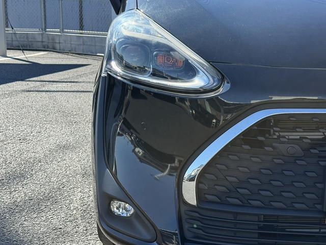 シエンタ ハイブリッドＧ　クエロ　禁煙車　純正ナビ　フルセグ　バックカメラ　両側電動スライドドア　ステアリングヒーター　シートヒーター　衝突軽減ブレーキ　レーンキープ　クルーズコントロール　Ｂｌｕｅｔｏｏｔｈ接続　純正１５インチＡＷ（26枚目）
