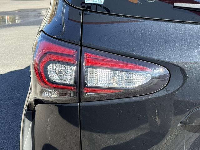 シエンタ ハイブリッドＧ　クエロ　禁煙車　純正ナビ　フルセグ　バックカメラ　両側電動スライドドア　ステアリングヒーター　シートヒーター　衝突軽減ブレーキ　レーンキープ　クルーズコントロール　Ｂｌｕｅｔｏｏｔｈ接続　純正１５インチＡＷ（29枚目）