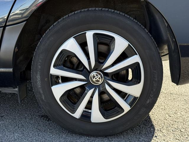 シエンタ ハイブリッドＧ　クエロ　禁煙車　純正ナビ　フルセグ　バックカメラ　両側電動スライドドア　ステアリングヒーター　シートヒーター　衝突軽減ブレーキ　レーンキープ　クルーズコントロール　Ｂｌｕｅｔｏｏｔｈ接続　純正１５インチＡＷ（33枚目）